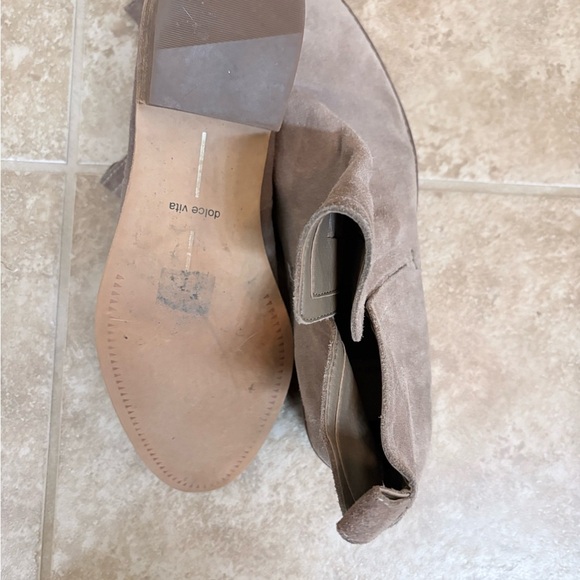 Dolce Vita Suede Tan Tessy Booties - Picture 14 of 15